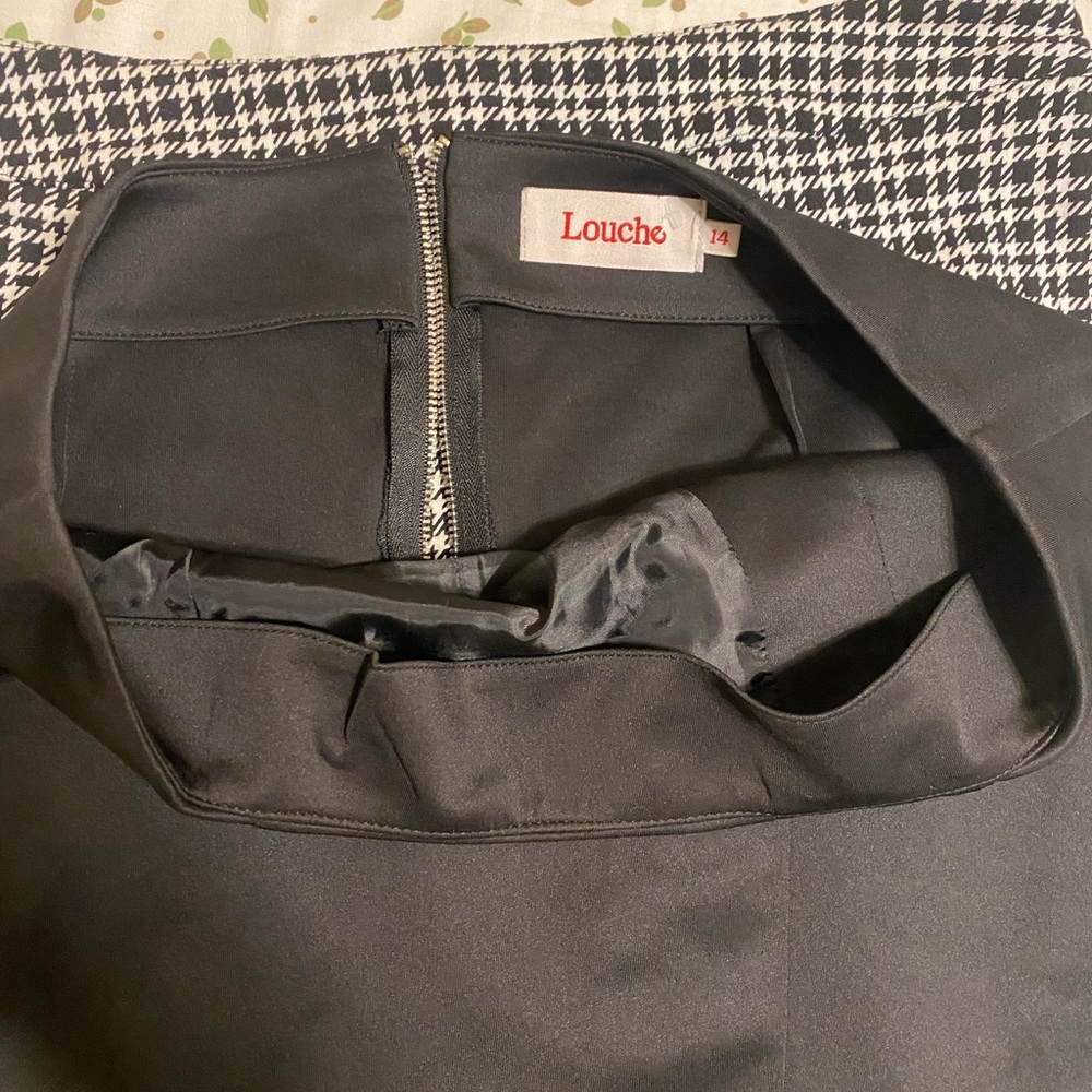 Garage and Old Navy Black Women's Shorts